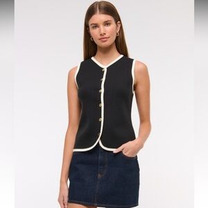 Abercrombie & Fitch Black and Cream High-V LuxeLoft Sweater Vest